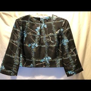 TiBi top. button down in the back size 6, Great with hi waisted pants/skirt